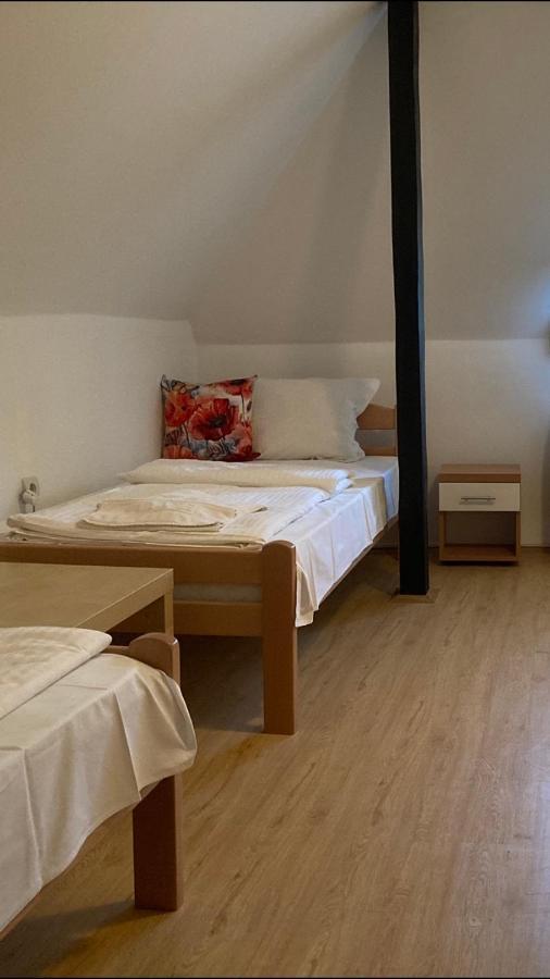 B&B Villa Pipacs Feketić 외부 사진