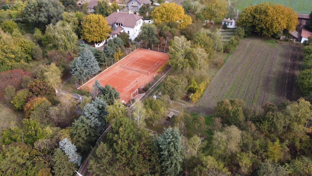 B&B Villa Pipacs Feketić 외부 사진