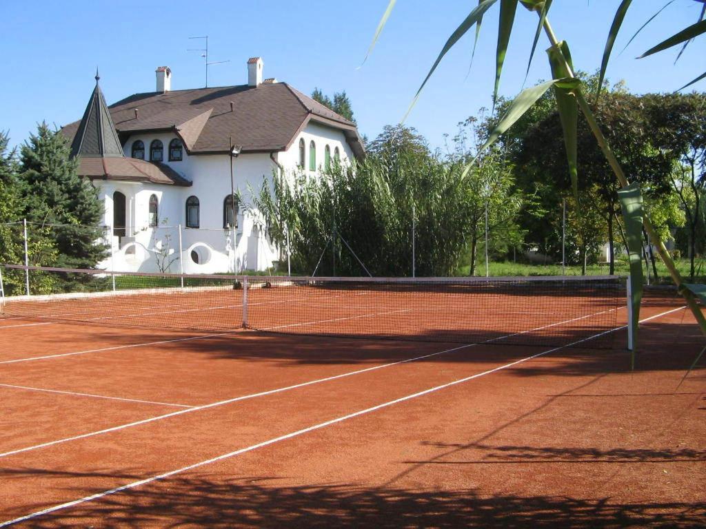 B&B Villa Pipacs Feketić 외부 사진