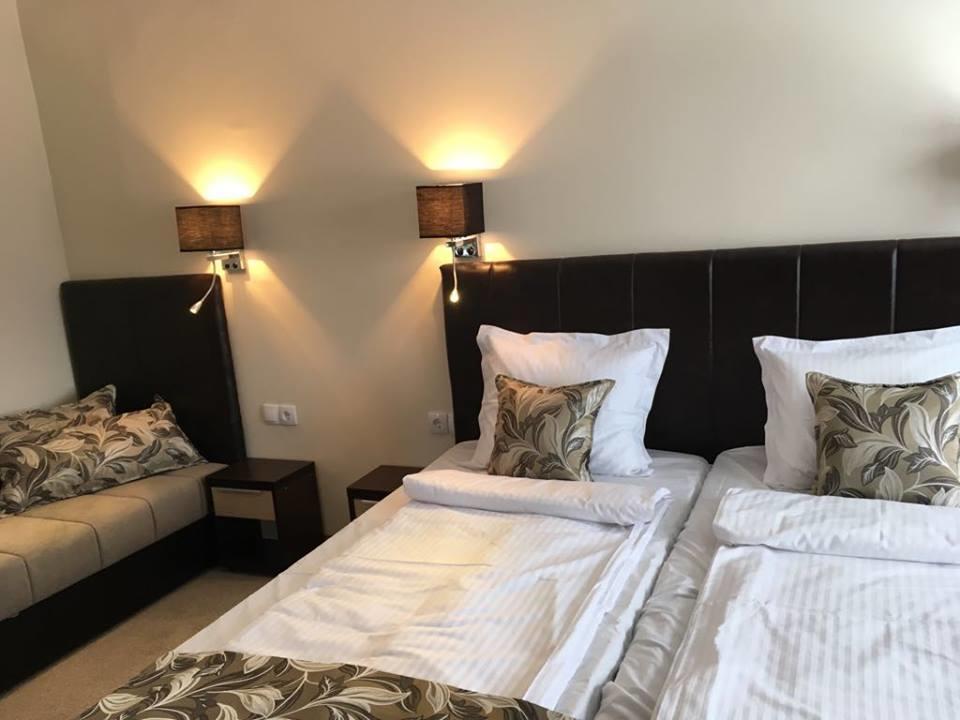 B&B Villa Pipacs Feketić 외부 사진